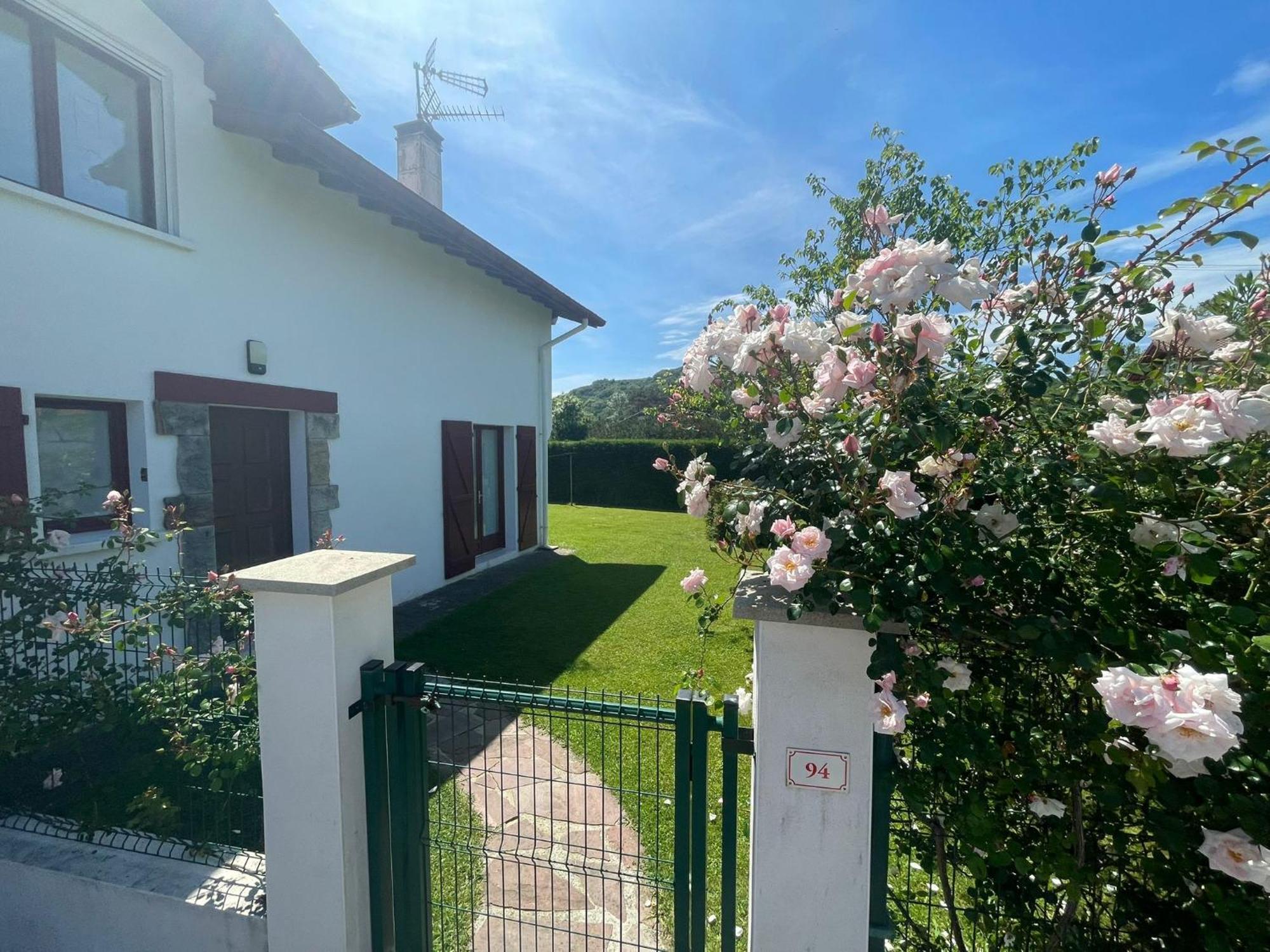 Maison Lore Mendi Elbarron Saint-Pée-sur-Nivelle Εξωτερικό φωτογραφία